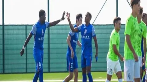 尼克斯逆转战胜魔术，唐斯斩获23分15板，哈特贡献三双，小瓦格纳高效砍下30分6板破敌六连胜